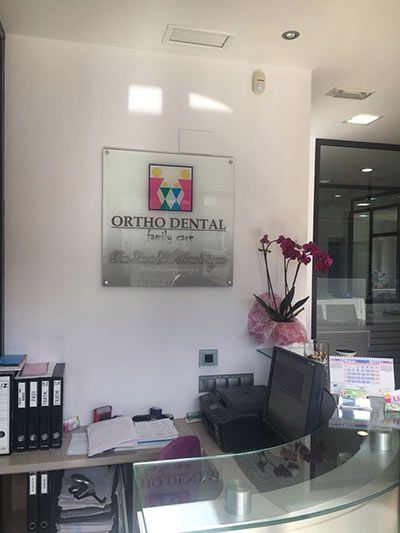 Ortho Dental Family Care centro dental 12
